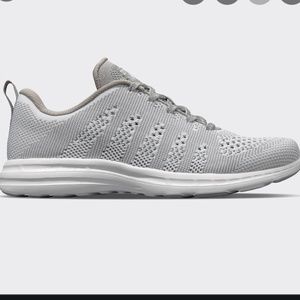 White APL Tech Loom Pro women’s sneakers size 6.5